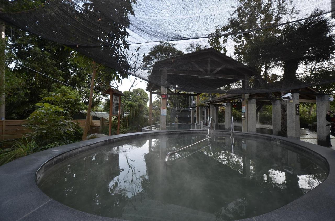 Toong Mao Spa Resort Guanziling Tainan Exteriör bild